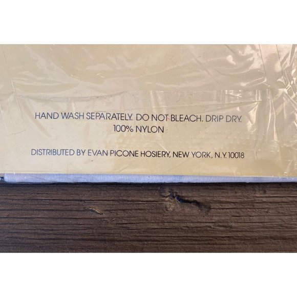 Vintage Evan-Picone City Blocks Panty Hose Medium White w/Black dots #750 - Picture 7 of 8